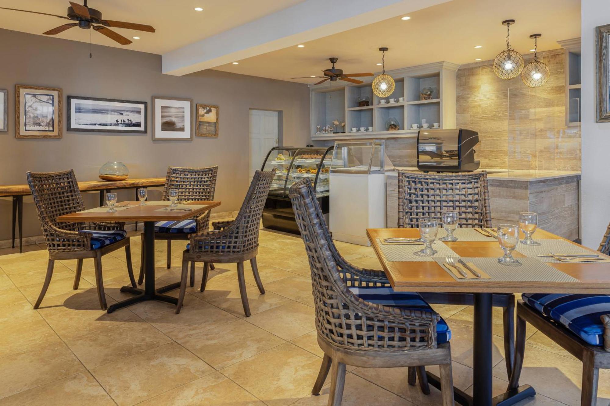 Waves Resort & Spa, Barbados, An Autograph Collection All-Inclusive Resort Сент-Джеймс Экстерьер фото
