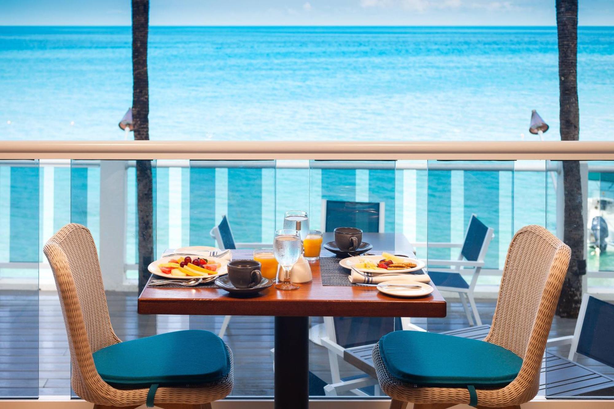 Waves Resort & Spa, Barbados, An Autograph Collection All-Inclusive Resort Сент-Джеймс Экстерьер фото
