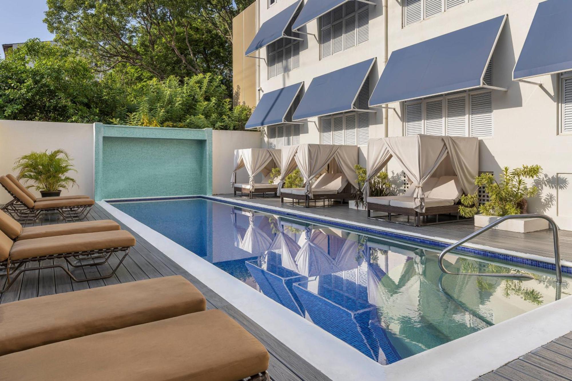Waves Resort & Spa, Barbados, An Autograph Collection All-Inclusive Resort Сент-Джеймс Экстерьер фото