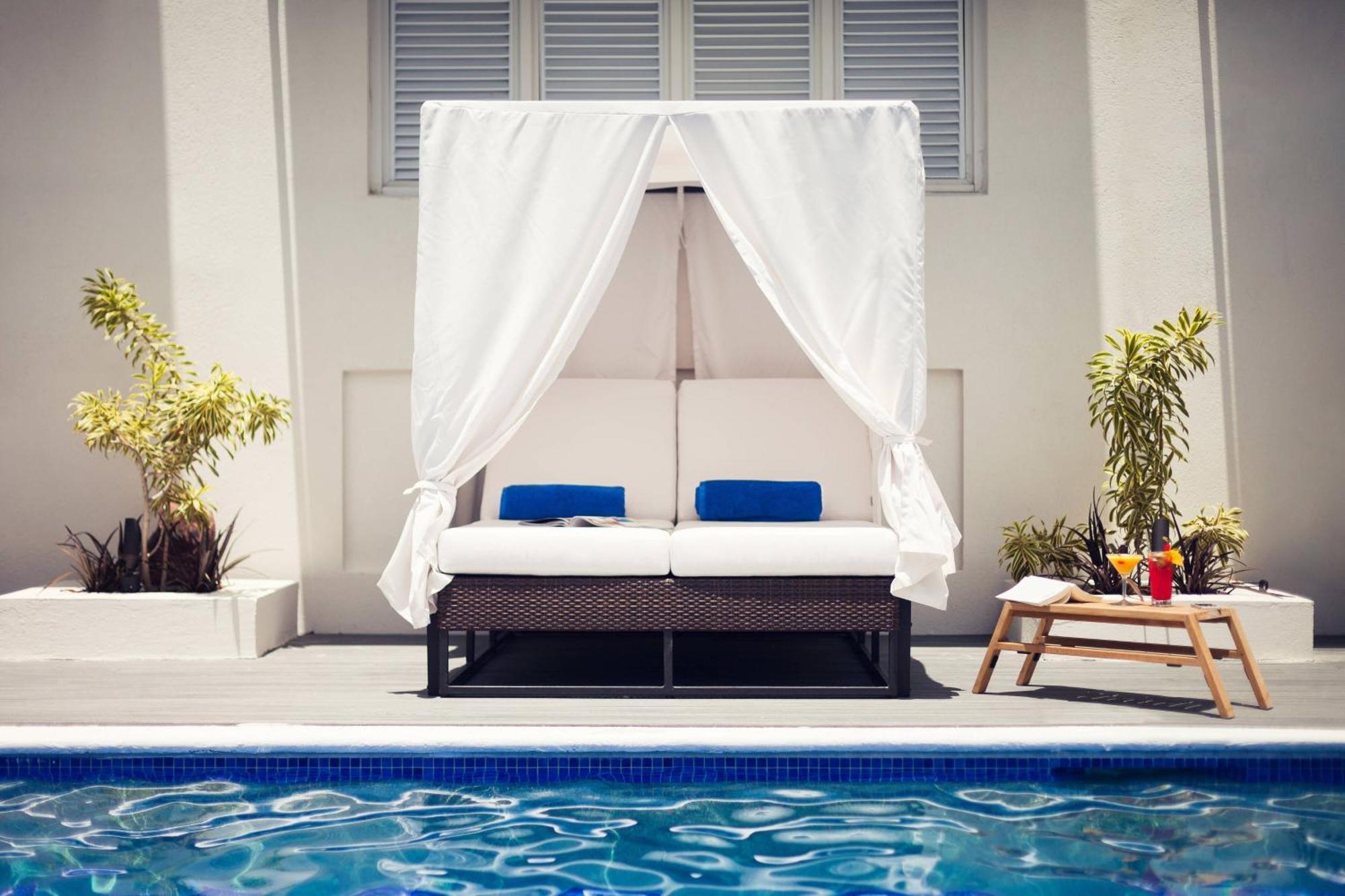 Waves Resort & Spa, Barbados, An Autograph Collection All-Inclusive Resort Сент-Джеймс Экстерьер фото
