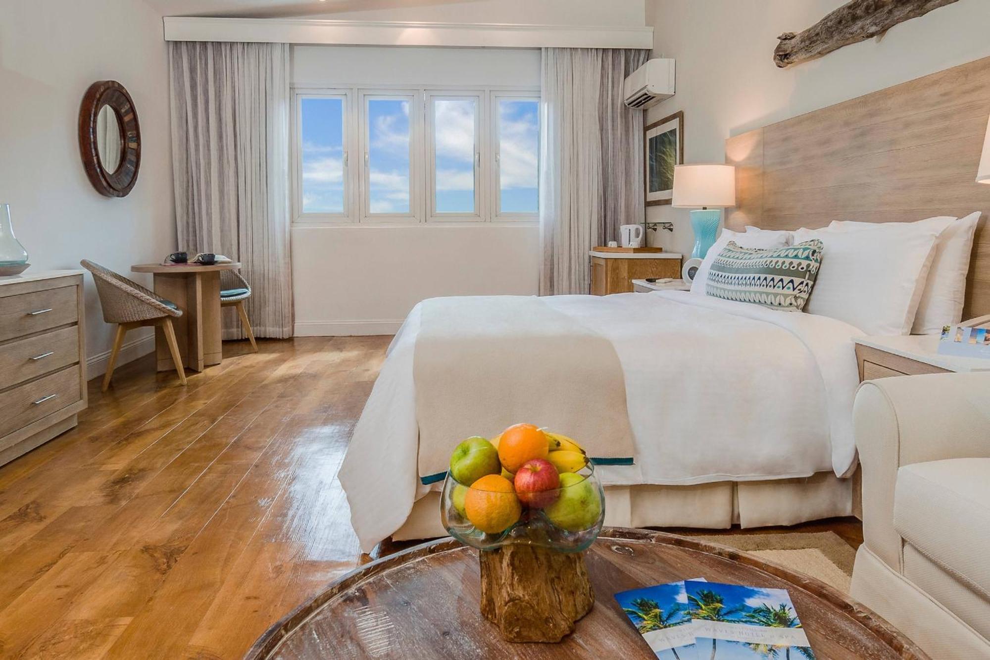 Waves Resort & Spa, Barbados, An Autograph Collection All-Inclusive Resort Сент-Джеймс Экстерьер фото