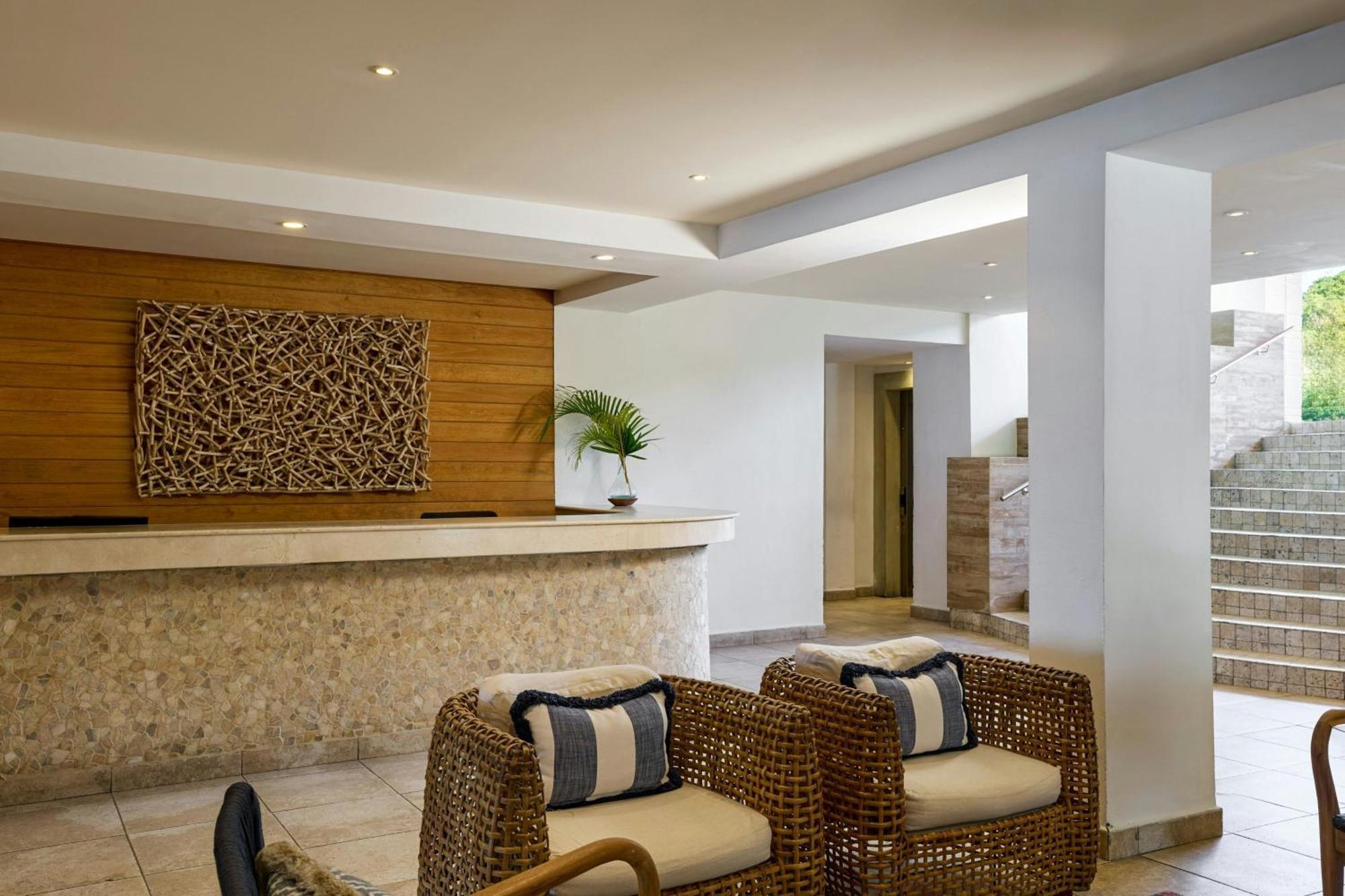 Waves Resort & Spa, Barbados, An Autograph Collection All-Inclusive Resort Сент-Джеймс Экстерьер фото