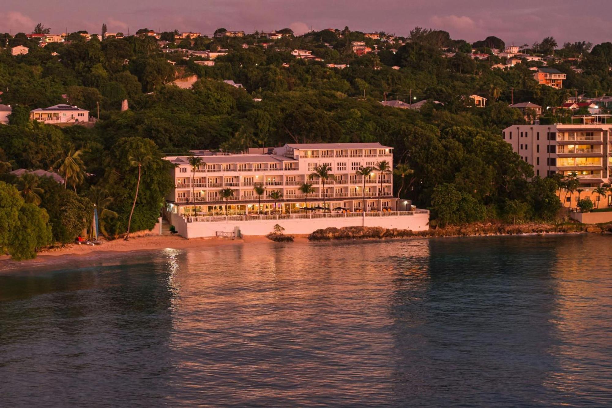 Waves Resort & Spa, Barbados, An Autograph Collection All-Inclusive Resort Сент-Джеймс Экстерьер фото